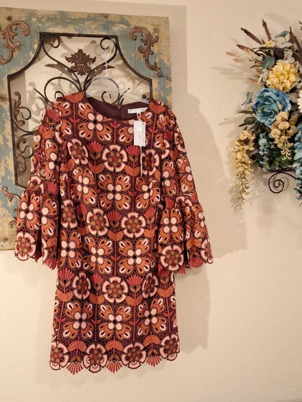 Trina Turk Rust and Pink Floral Lace Bell-Sleeve Dress. Size 8 NWT - Picture 4 of 10